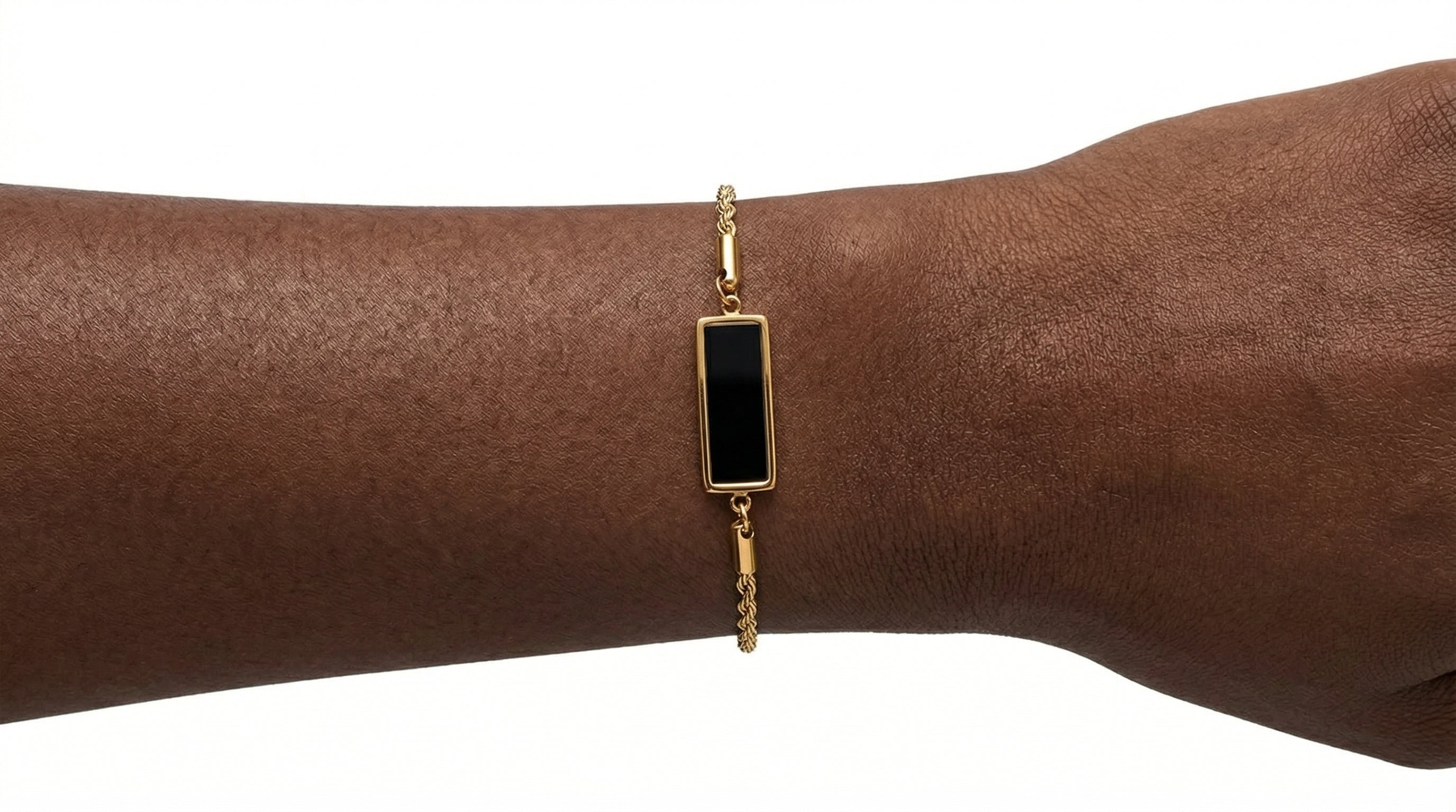 Keepsake Bracelet in Gold